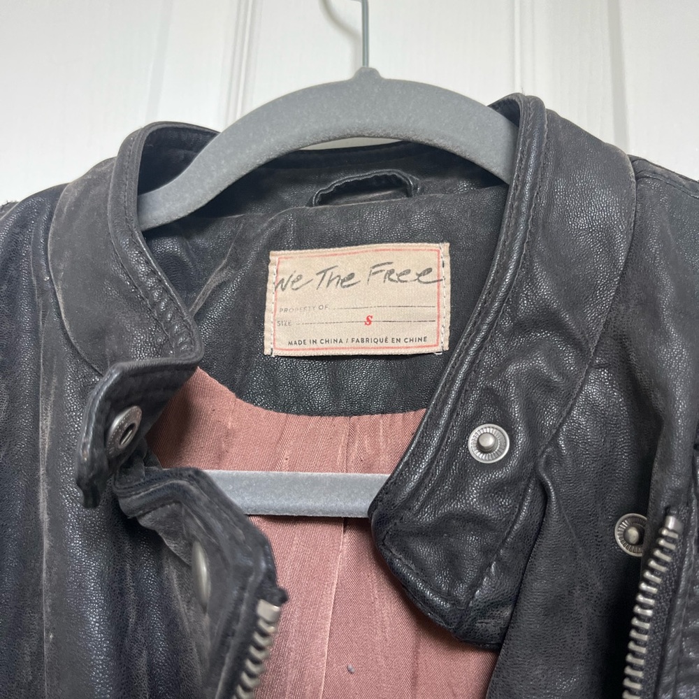 Leather jacket - Picture 4 of 4